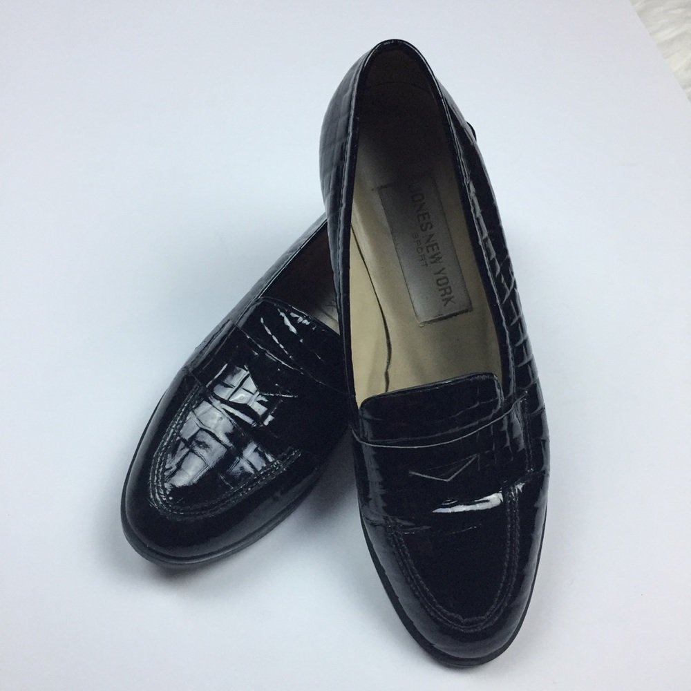 Jones New York sport crocodile print penny loafers
